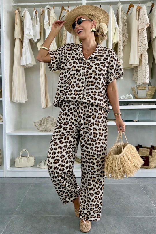 Ensemble gaze de coton chemise pantalon imprimé léopard
