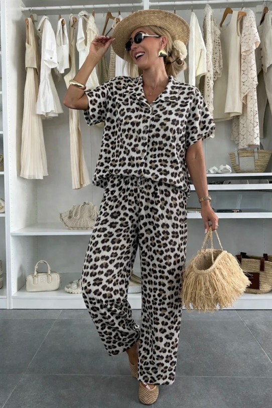 Ensemble gaze de coton chemise pantalon imprimé léopard